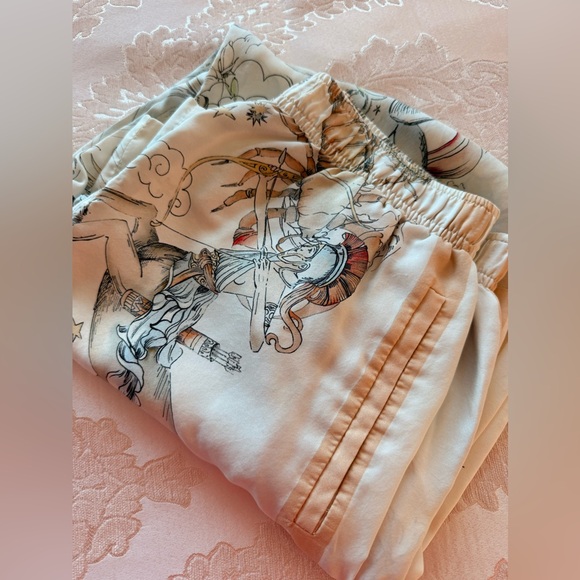 Zara Beige Zodiac Print  Set - Picture 5 of 7